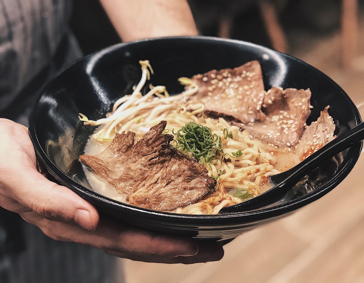 Tas Ramen & Sushi Bar-4